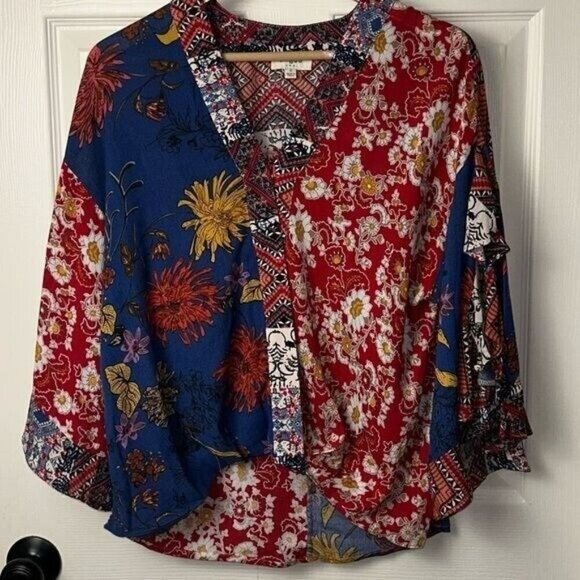 Umgee Multi Color Floral Boho V-Neck Button Up Flutter Sleeve Blouse Size Small - Picture 2 of 8